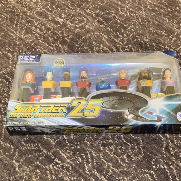 25th anniversary Star Trek pez dispenser kit - Picture 3 of 6
